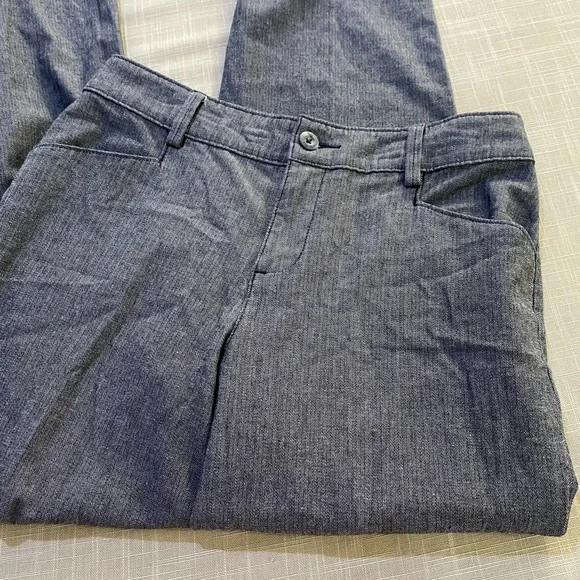 Lee Relaxed Fit Slacks-  women’s size 8 - Picture 4 of 13